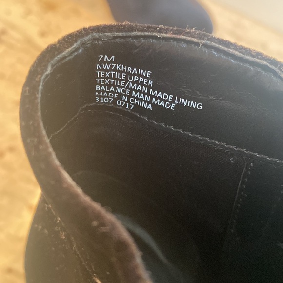 Nine West black velvet booties with side zip and 3 button accent. Size 7 - Picture 6 of 8